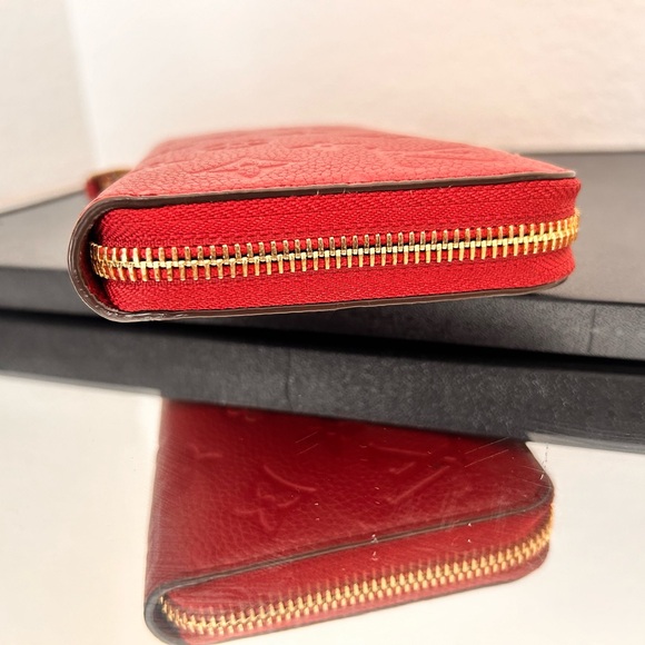 LV wallet - Picture 4 of 8